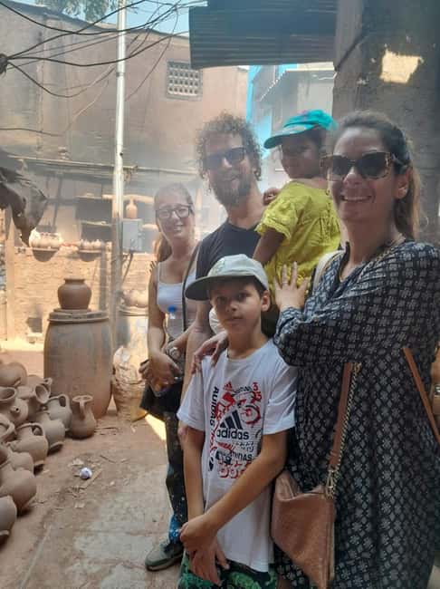 Mumbai: 2 hours Dharavi Slum Tour with Local Guide - Price and value: why $6 can feel surprisingly fair