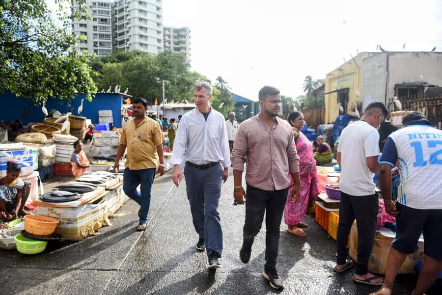 Mumbai by Dawn: Market Tour of Flowers, Fish, and More - All-inclusive value: what $17 per person really buys