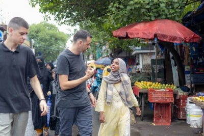 Mumbai Dharavi Slum, Dhobi Ghat & Dabbawala Lunchbox Tour