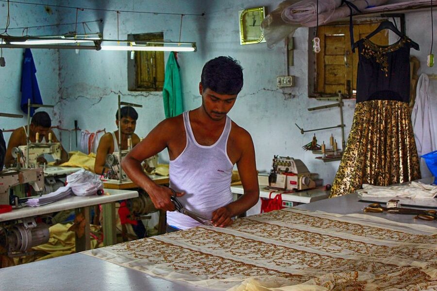 Mumbai: Dharavi Slum Slumdog Millionaire Tour with a Local - Dharavi, the city within a city, not the postcard version
