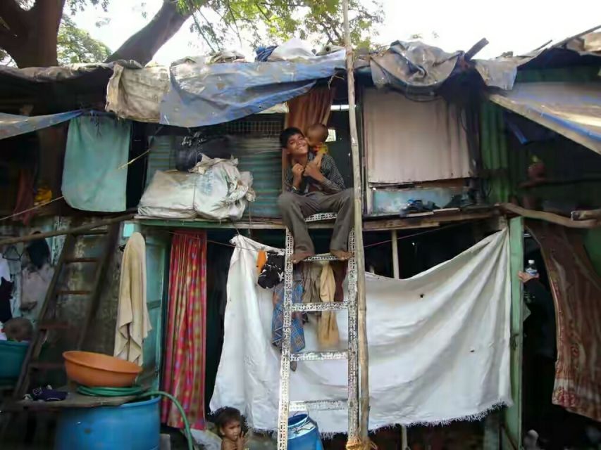Mumbai: Dharavi Slum Slumdog Millionaire Tour with a Local - Recycling in Dharavi: the process you will want explained