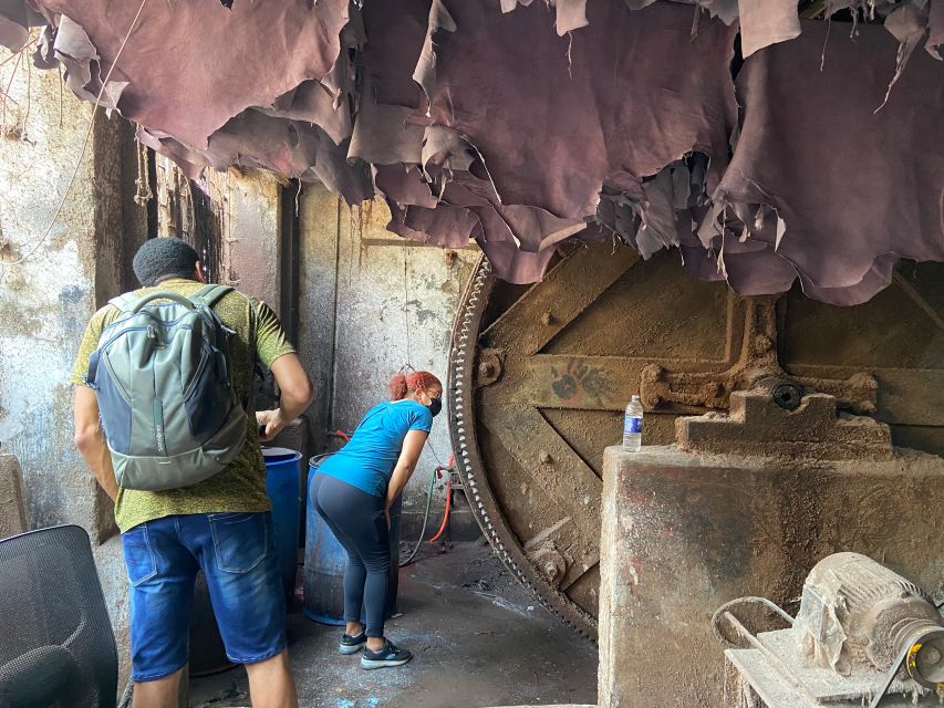 Mumbai: Dharavi Slum Walking Tour by First Female Tour Guide - Recycling you can actually see: plastic, paper, aluminium, and more