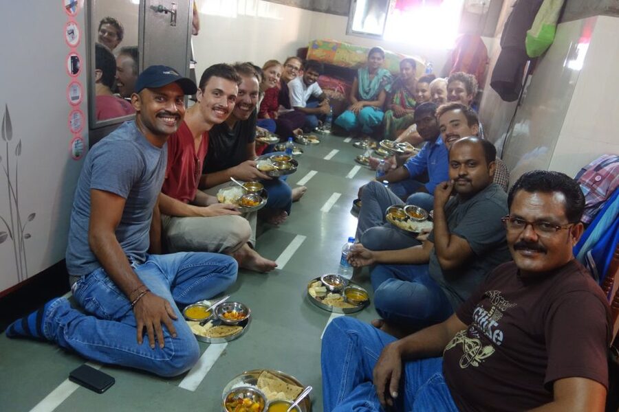 Mumbai: Dharavi Slum Walking Tour with Options - The rooftop viewpoint plus the alley maze: why the order matters
