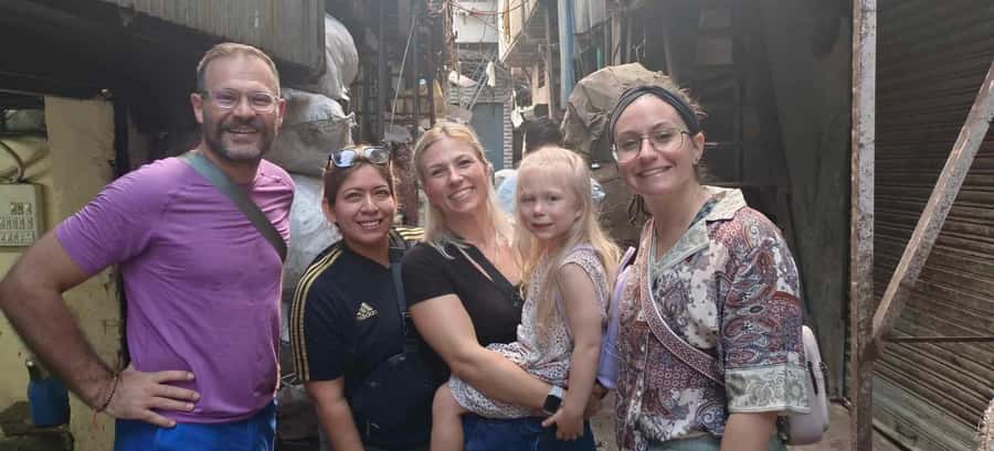 Mumbai: Dharavi Slumdog Tour -See the real Slum with a Local - Garments, Textiles, and the Shop-Floor Feel