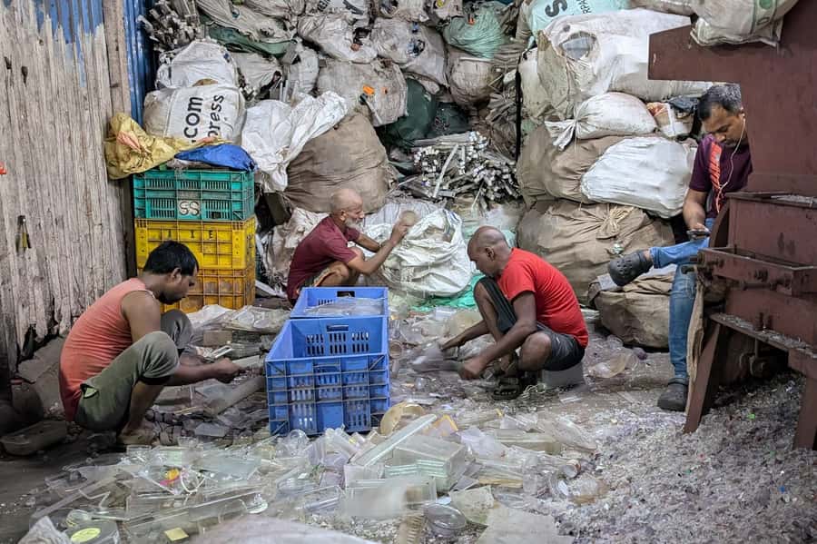 Mumbai: Dharavi Slumdog Tour -See the real Slum with a Local - The Slumdog Millionaire Filming Spot Stop
