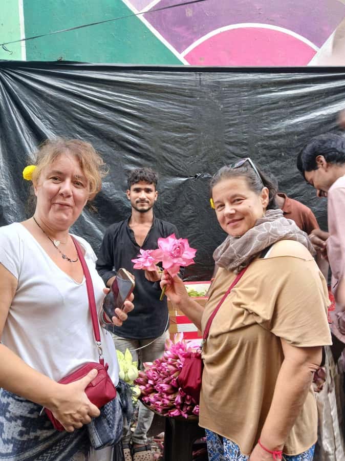 Mumbai:Dhobi Ghat Laundry,Dharavi Slum & Flower market Tour - What to Bring, How to Prepare, and When to Go