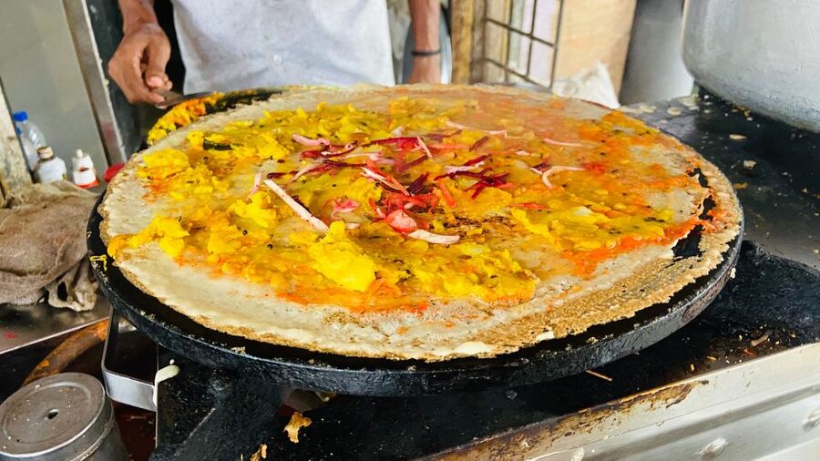 Mumbai: Evening Street Food Tasting & Cultural Market Tour - Price and value: why $26 can work if you eat like a pro