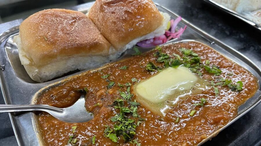 Mumbai: Evening Street Food Tasting & Cultural Market Tour - The ride segments, Churchgate, and the “feel like locals” timing