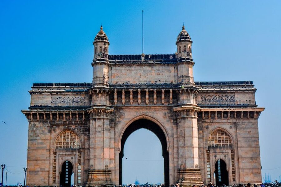 Mumbai: Guided City Sightseeing Tour - The Guide Matters: The Difference Between a Script and a Real Day