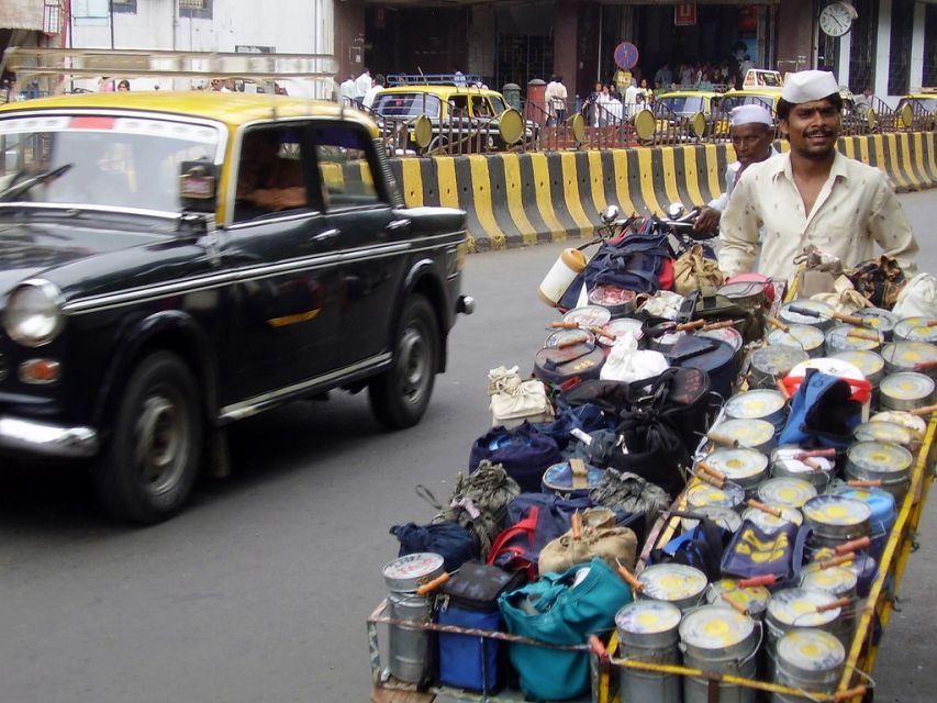 Mumbai Half-Day Guided Tour - From your hotel to the water, starting with Gateway of India