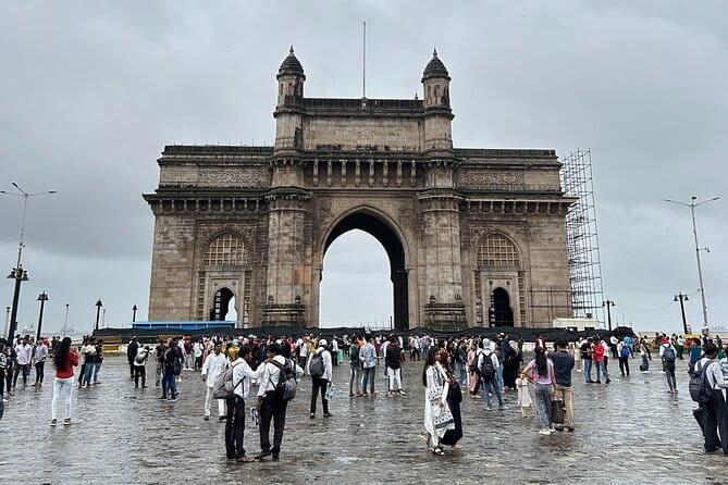 Mumbai Highlight : Exclusive Private Luxury Sightseeing Tour - Pickup in South and Centre Mumbai, and the Traffic Reality