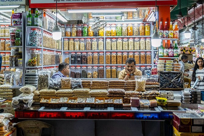 Mumbai Markets and Temples Tour - Crawford Market: Gothic and Romanesque market life, plus a real warning