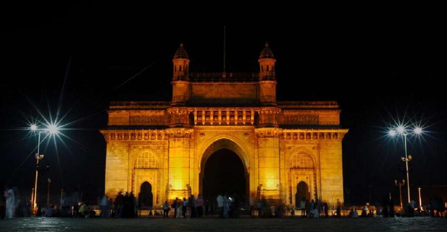 Mumbai Night Tour - Gateway of India Floodlights, and the 1911 Story Behind the Arch