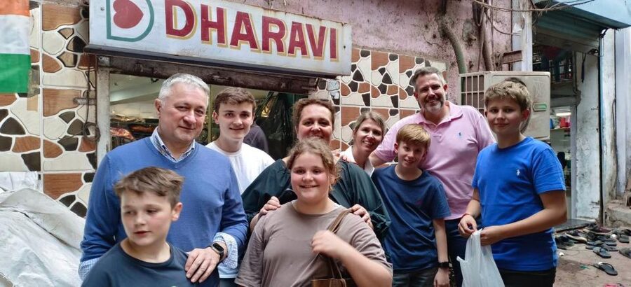 Mumbai: Private Dharavi Slum Tour by a Local with Pickup - Should you book this private Dharavi tour?