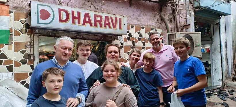 Mumbai: Private Dhobi Ghat Laundry & Slum Tour with Pickup - How the Dharavi part works with an insider guide