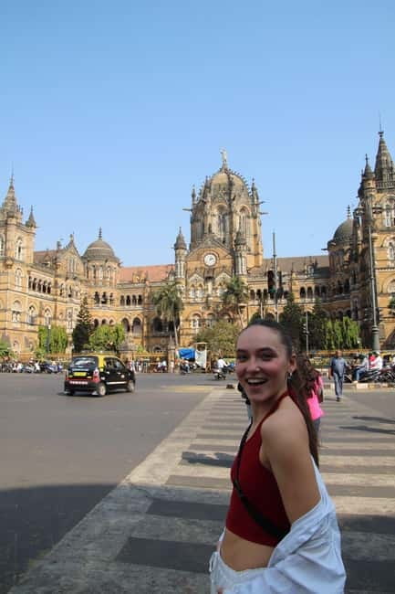 Mumbai: Private Sightseeing Tour with Top Highlights - Crawford Market to Dhobi Ghat, daily work with big emotional pull