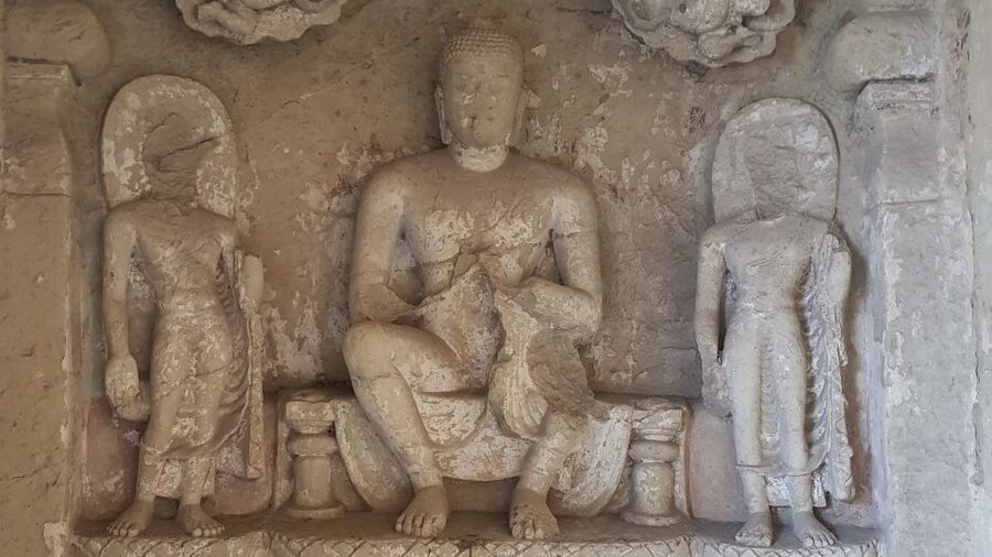 Mumbai: Private tour for Kanheri Caves and Golden Pagoda - Ferry and local movement: what to expect on a real day