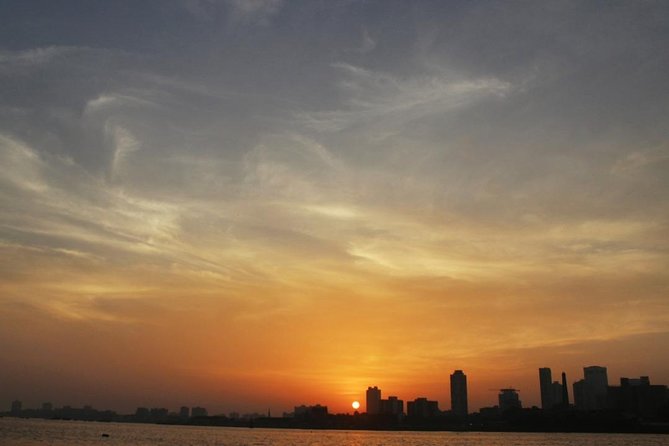 Mumbai Sky Line Private Sailing Excursion for up to 5ppl - Your 2-Hour Private Charter, Explained Simply