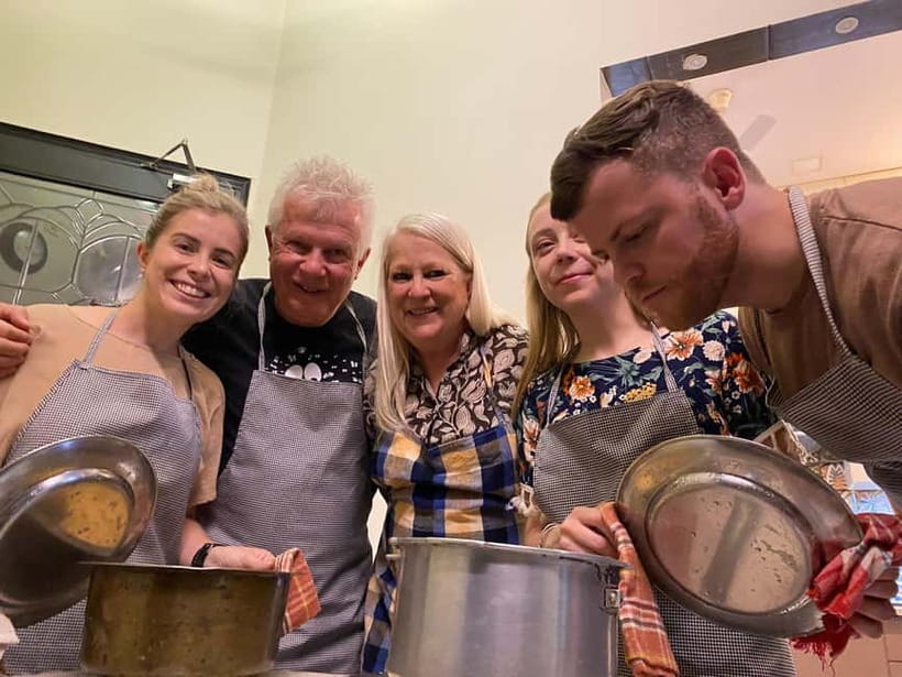 New Delhi: Indian Cooking Class in a Local Home - Key takeaways before you book
