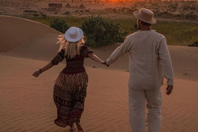 Nomadic Non-Touristic Overnight Camel & Desert Safari Tour - Getting from Jaisalmer to the desert: oasis, fort, then dunes