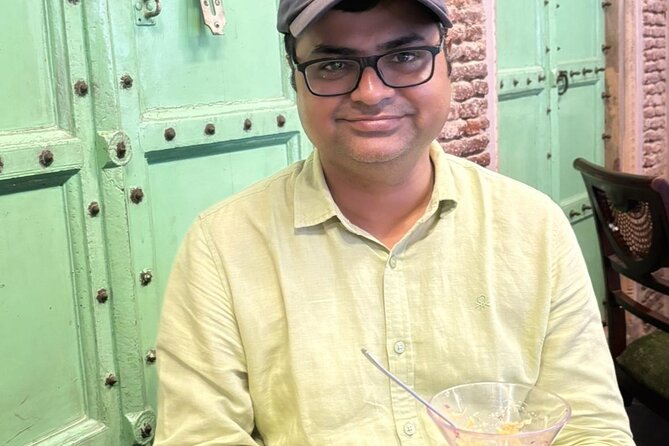 Old Delhi Heritage Walking Tour - Naughara, the row of nine houses: the heritage lane most people miss
