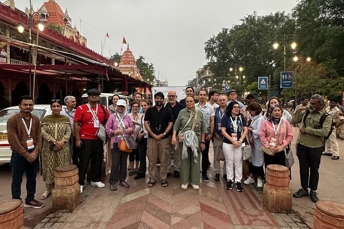 Old Delhi Walking Tour: Food, Culture & Spice Bazaars - Stop 3: the tuk-tuk ride through Old Delhi lanes