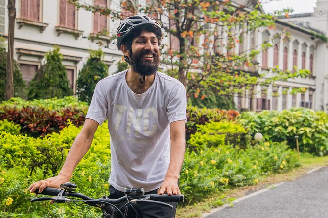 Old Goa Heritage & Culture E-Bike Tour - Basilica of Bom Jesus and Monte Chapel: two very different kinds of wow