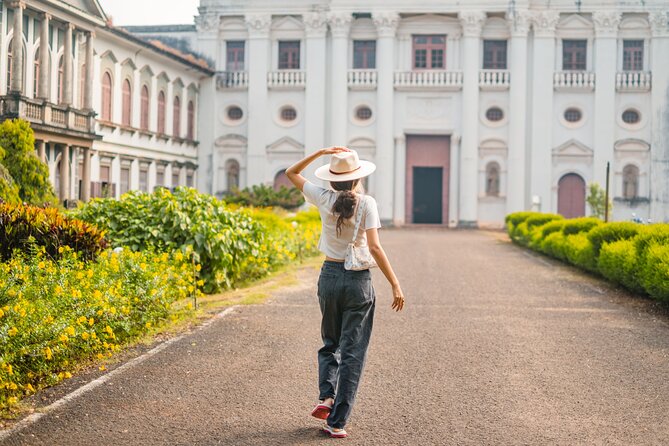 Old Goa Heritage Walk by Make It Happen - Dress code and walking in Goa: small rules, big comfort