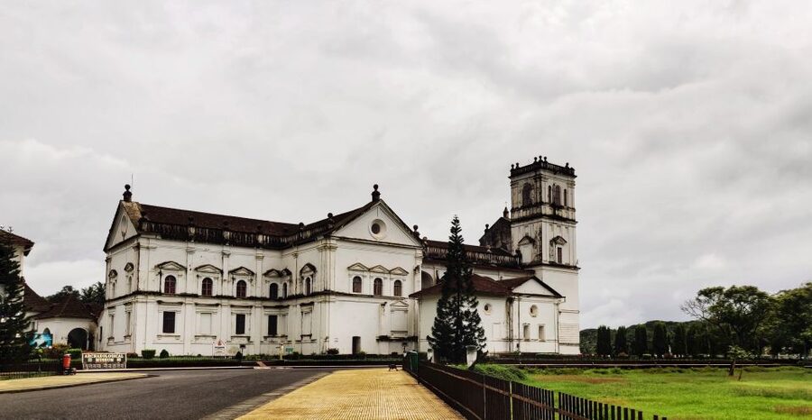 Old Goa: Walking Tour of Heritage Churches - Weather, Timing, and How to Keep the Day Smooth