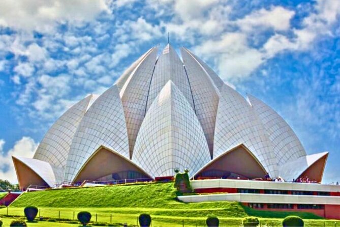 Old & New Delhi City Tour with Full or Half Day Options - Old Delhi First: Jama Masjid and the Streets of Chandni Chowk