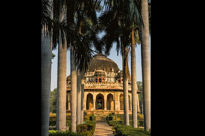 Old & New Delhi Private City Tour - Traveler’s Choice (Top Rated) - Sunheri Masjid and the Old Delhi Market Ride