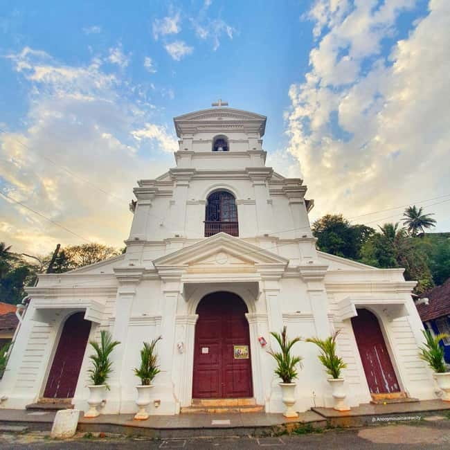 Panaji: Heritage Walking Tour in Fontainhas Latin Quarter - Fontainhas in 2.5 hours: how the streets tell the story