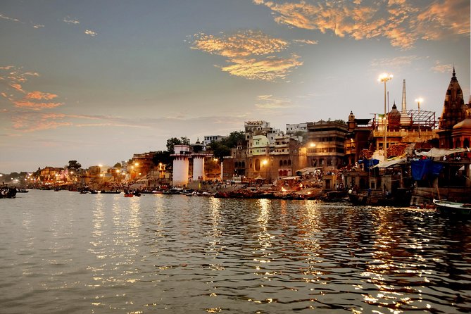 Pilgrimage Varanasi - How Varanasi’s spiritual “day” becomes an evening ritual