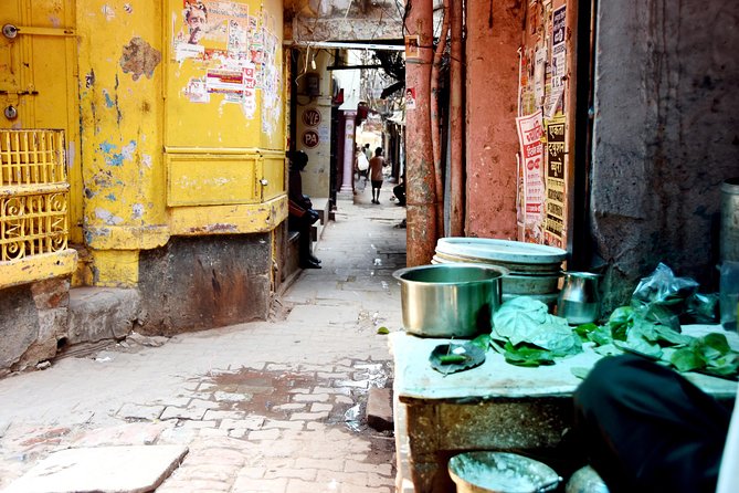 Pilgrimage Varanasi - Varanasi Remembrances: narrow lanes with a long continuity