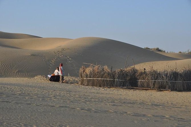 Pleasant Sunset Safari With Dinner On Dunes (From 2:00 PM to Approx. 10:00 PM) - A sunset camel safari that does not require sleeping in the desert