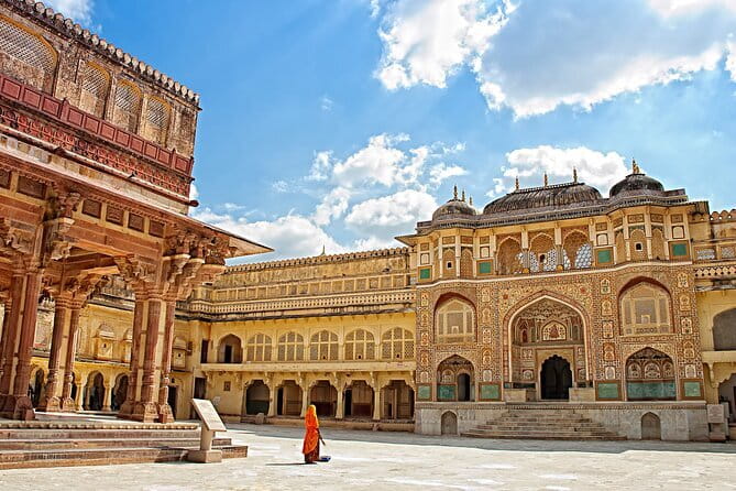 Private 4-Day Golden Triangle Tour - Delhi Agra and Jaipur - Day 3 in Jaipur: City Palace, Jantar Mantar, Hawa Mahal, and Albert Hall