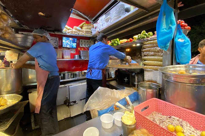 Private 4-Hour Tour of Mumbai’s Tastiest Local Foods - What you eat: eight local tastings that start easy and end satisfying