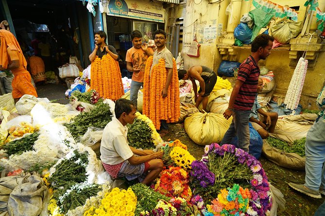 Private Custom Full Day Sightseeing Tour of Kolkata - Getting Around Kolkata Smoothly: Pickup, AC Comfort, and a Car-Based Plan