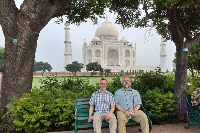 Private Day Tour of Taj Mahal by India's Fastest Train or Car - All Inclusive - Lunch at Pindi Agra: a real break, not just a pit stop