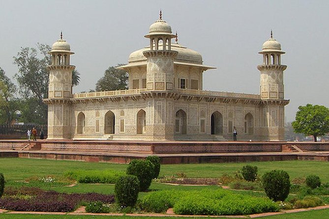 Private Day Trip To Agra Sunrise View Taj Mahal with Agra Fort - Private day trip feel: undivided attention from driver and guide