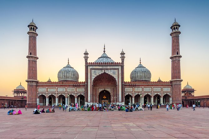 Private Delhi Temples and Spiritual Sites 6 Hours Tour - Old Delhi start: Red Fort views and a smart entry sequence