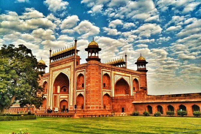Private Full-Day Sunrise Taj Mahal and Agra City Tour - Agra Fort After the Taj: A UNESCO Site With Time to Walk