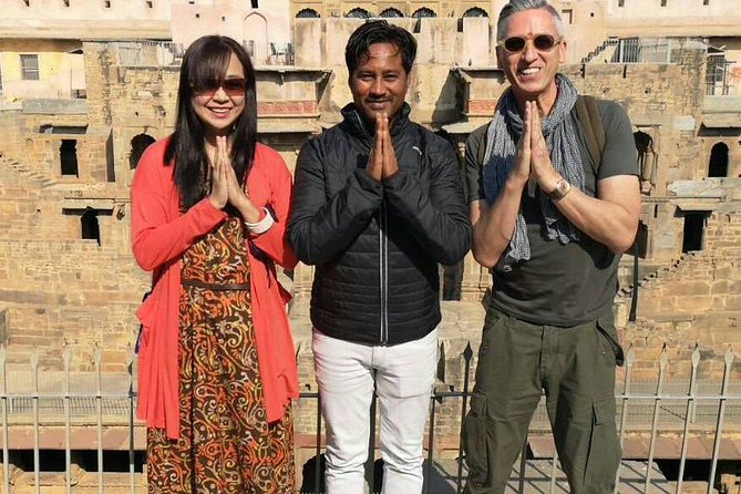 Private Full-Day Tour to Jaipur with Licensed Guide - Stop 2: City Palace of Jaipur, history tied to the city’s move