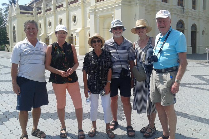 Private Guided Kochi Tuk tuk Tours with Pickup from Cruise Ships - Paradesi Synagogue: the stop that often makes the day feel meaningful
