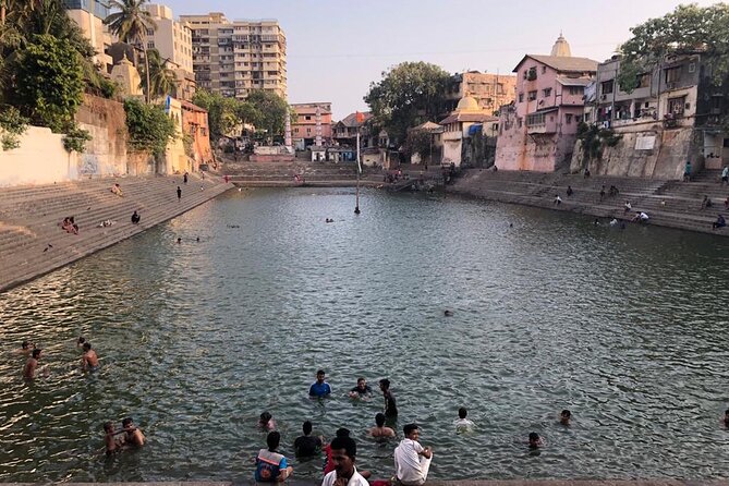 Private Guided Spiritual Walk in Banganga Hindu Temples - Banganga Tank on Malabar Hill, why this site pulls you in