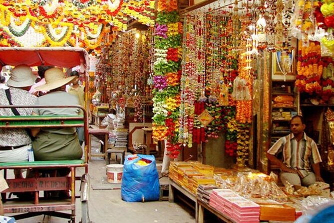 Private Half-Day Guided Shopping Tour with Transfer in Delhi - Why this 3 to 4 hour Old Delhi shopping loop feels easier than going alone