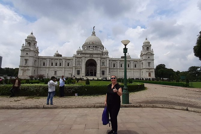 Private Half-Day Kolkata Tour - St. Paul’s Cathedral near Victoria Memorial: Indo-Gothic inside a landmark area