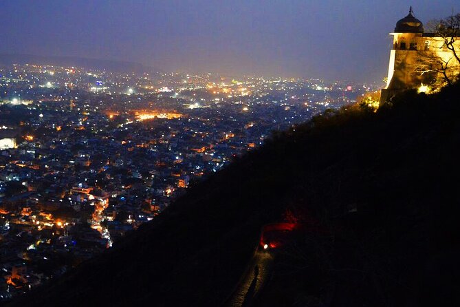 Private Jaipur Night Tour with Nahargarh Sunset Views - Private Pickup and the Car vs Tuk-Tuk Choice