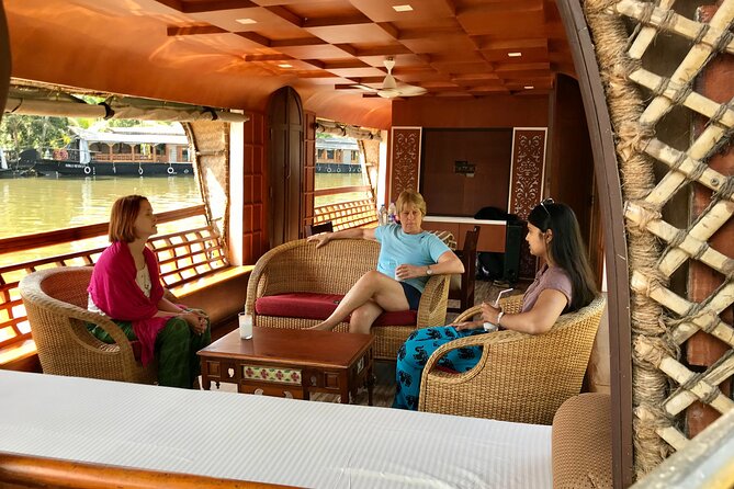 Private Kerala Backwaters Houseboat Cruise with Lunch from Kochi - Things That Can Change Your Day (and How to protect your expectations)