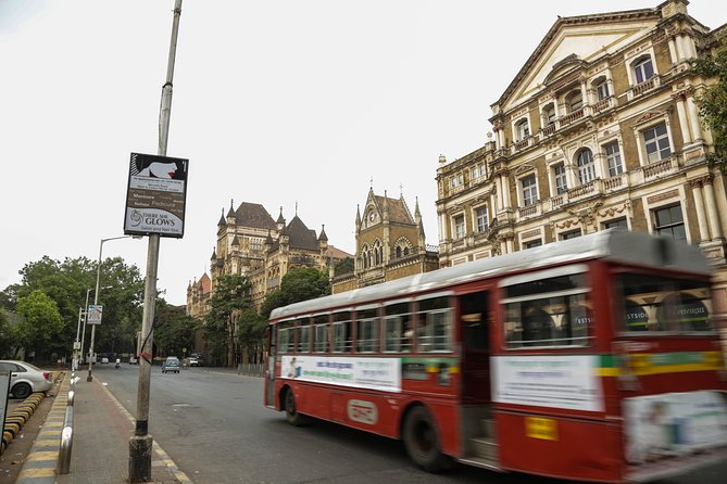 Private Mumbai 25 sights in one tour as recommended by Gigi Hadid - Art and learning on foot: Kala Ghoda, David Sassoon Library, and the University arc
